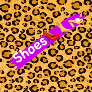 Shoe section of my closet 👡👢👠